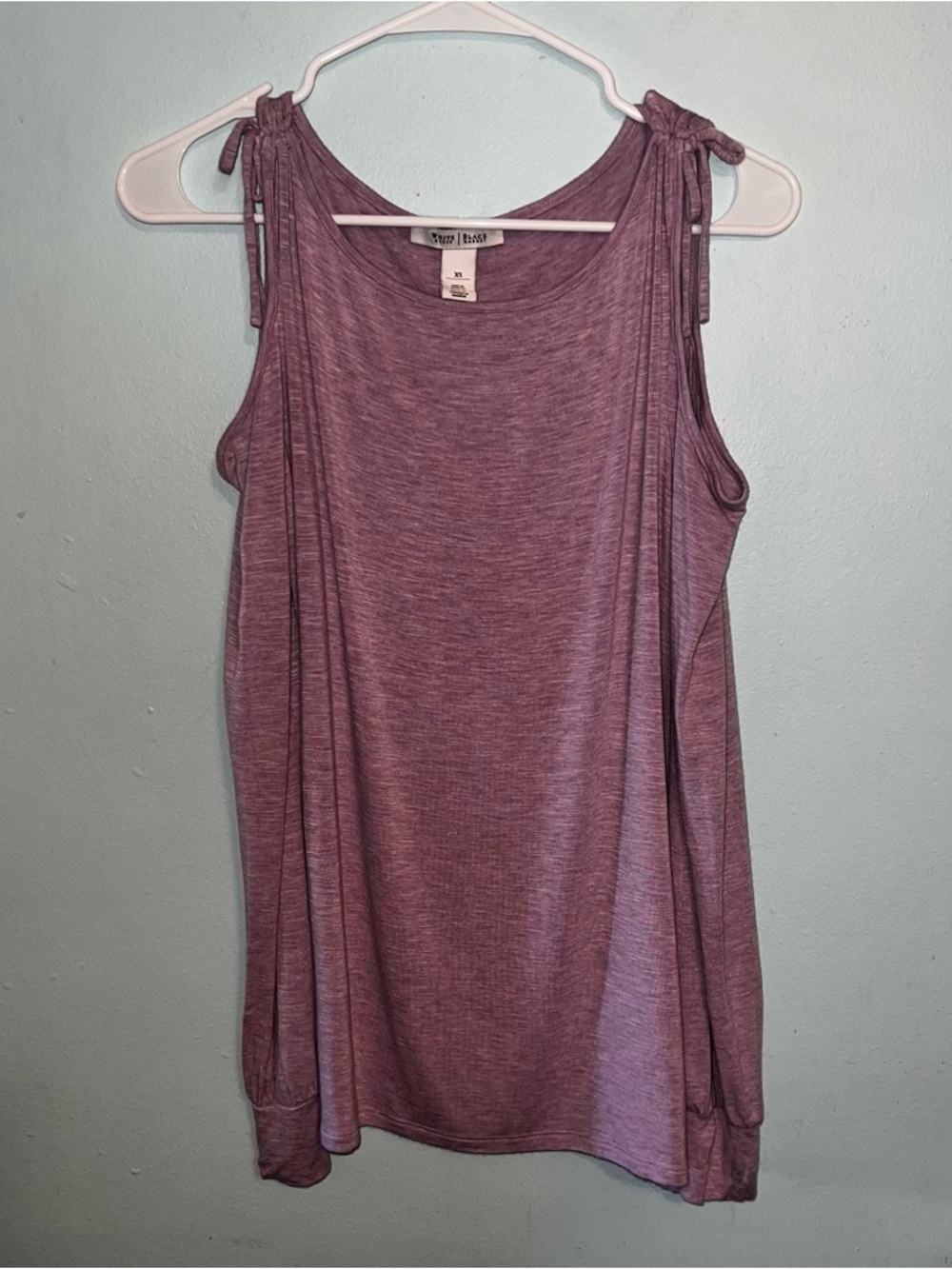 White House Black Market Cinch Tie Cold Shoulder Long Sleeve Heather Lilac top